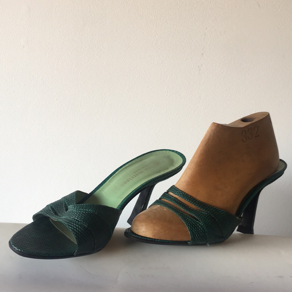 Sigerson Morrison Slip on Peep toe heel